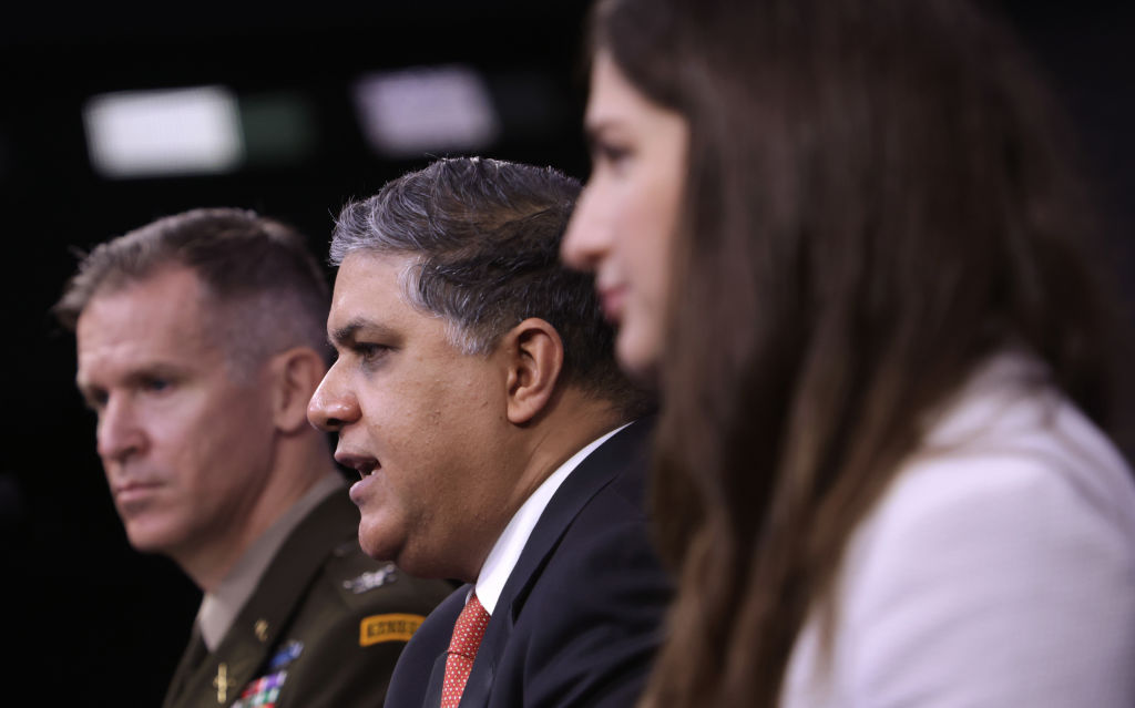 директор ЦРУ Нанд Мулчандани готовится к работе